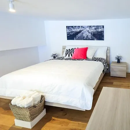 Casa Duda In * Milão