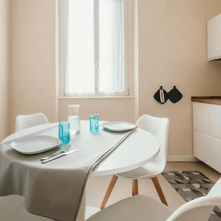 Appartement Papiniano - Lakeside L&b Milaan