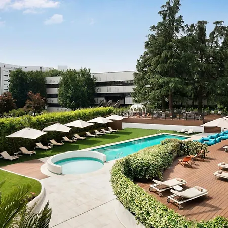 Sheraton San Siro Hotel 4*