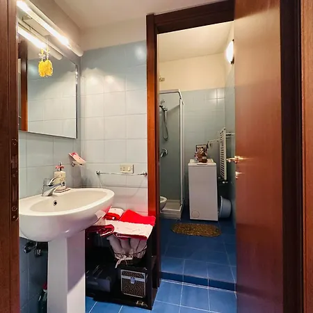 Sunday's Flat/monolocale Zona Bocconi Daire Milano