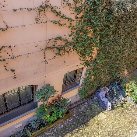 Design Nook - In The Heart Of The Design District Milan