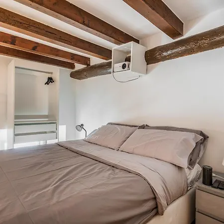 Loftino Bocconi - La Vista Milan