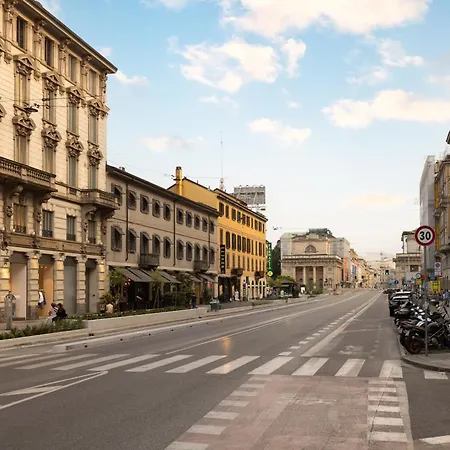 Luxury Melzo 8 - Porta Venezia Apartment Milan