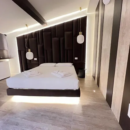Brera Prestige Near Duomo Apartman *
