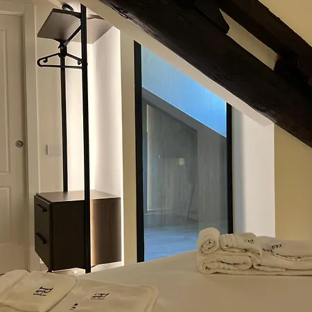 Brera Prestige Near Duomo Apartman *