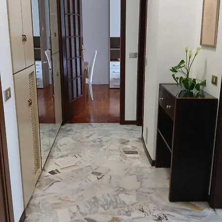 فندق مبيت وإفطار Jasmine *