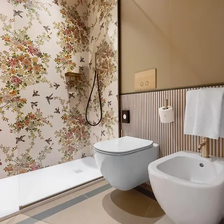 מלון Qc Porta Romana 4*