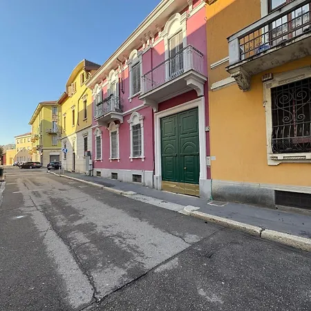 7 Attractions At Metro1 - Charming Flat Διαμέρισμα *