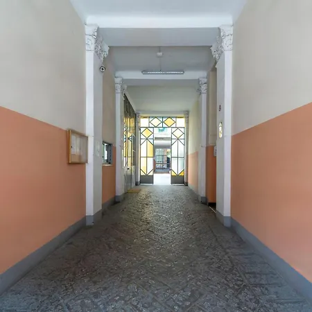 Napoli * מילאנו