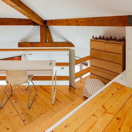 Ingegnoli1 Bright Floor By Hospity