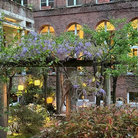 New Generation Center Milán