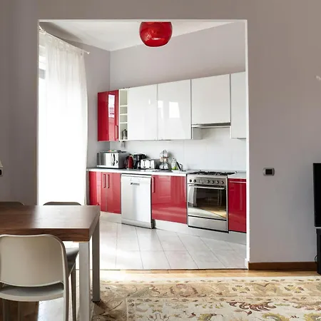 Bright House Center On Subway Lines 1,2 &3 Appartement *