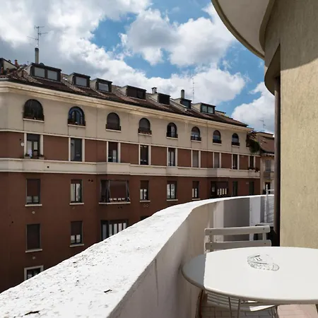 Bright House Center On Subway Lines 1,2 &3 Appartement Milan