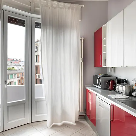 Appartement Bright House Center On Subway Lines 1,2 &3 Milan