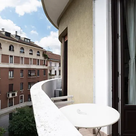 Bright House Center On Subway Lines 1,2 &3 Appartement