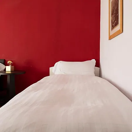 Апартаменты Sunshine-filled On Subway *