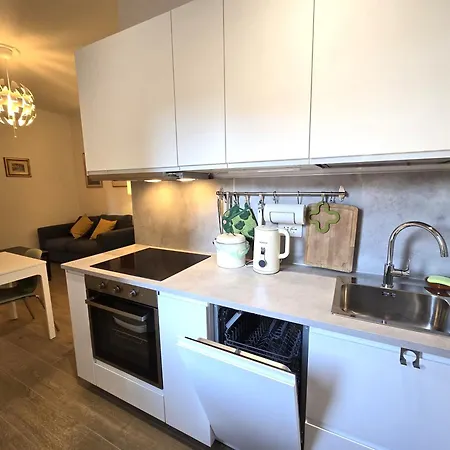 M4 - Private Garage - Linate Airport - Self Checkin - Lomellina - Milanoflats Apartment