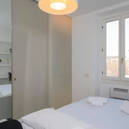 I-host Tiny - Marghera * Milano