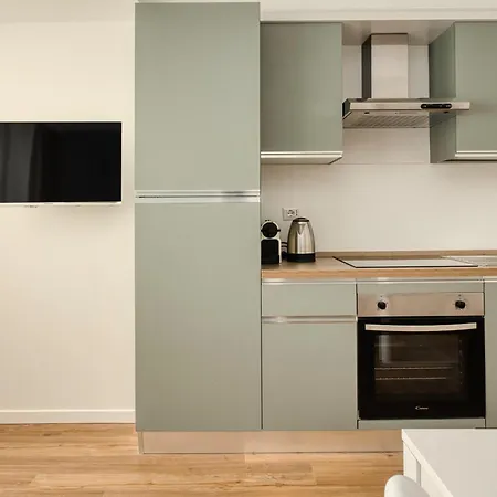 Apartamento Hostmate - - Imperia - Romolo Iulm