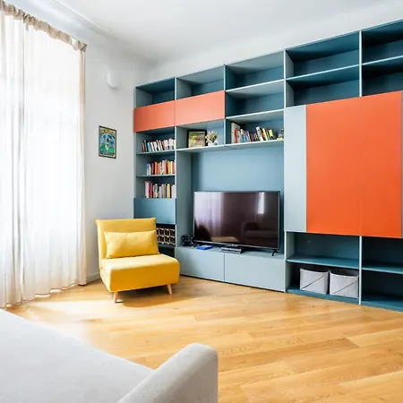 アパート Cozy And Design Close To Rail Station ミラノ