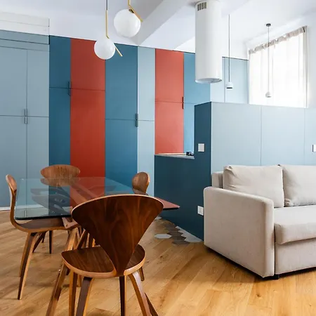 Cozy And Design Suite Close To Central Rail Station Lägenhet