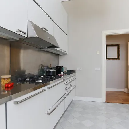 The Rent - Stylish Three-bedroom In The Heart Of No Ac Milano