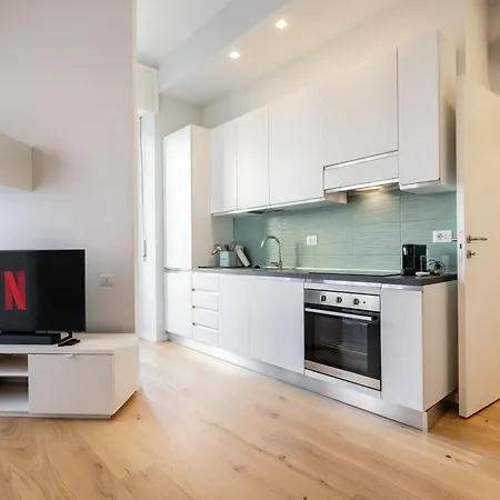 Daire Centrale-duomo 10min - Cozy - Wifi Netflix Milano