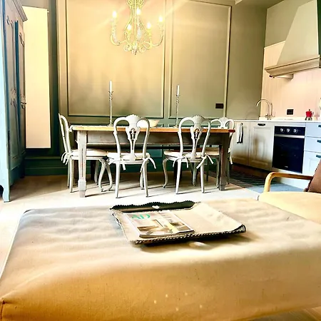 Luxury Terrace In The Center Of Garibaldi Train Station Brera * Milánó