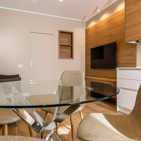 Cenisio Golden House