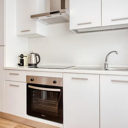 Appartement Hostmate - - Imperia's Prism - Romolo Iulm *