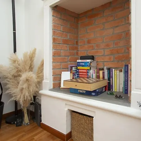 Correggio14 Living - *