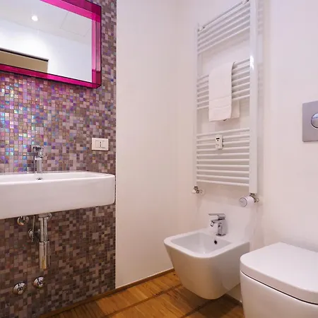 Court House Elegant Apartment Milan