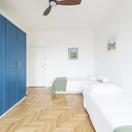 Easylife - - Cantore 12 - Navigli