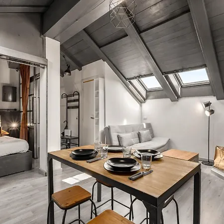 Apartment Tortona Metro 200m - Charming Attic - Wifi Mailand