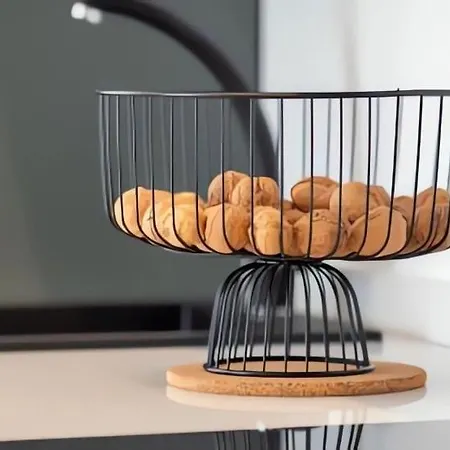 Apple - A 10 Minuti Dal Duomo Di Milano