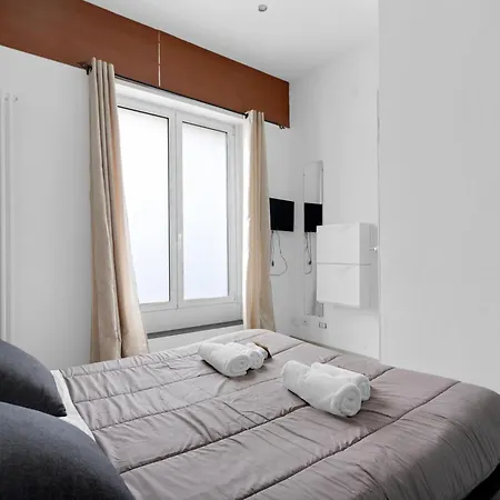 Porta Romana - Qc Terme, 10min Duomo Apartment Milan