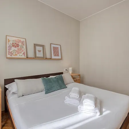 Predabissi- 7sundays Apartment