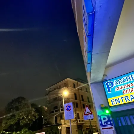 Bellissima Con Bagno Privato Citylife - Sempione Privatunterkunft *