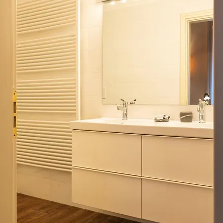 Crocetta Traviata Bilocale I Piano - Mirable Pm Appartement