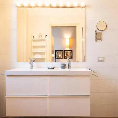 Crocetta Turandot One Bed 1st Floor - Mirable Pm