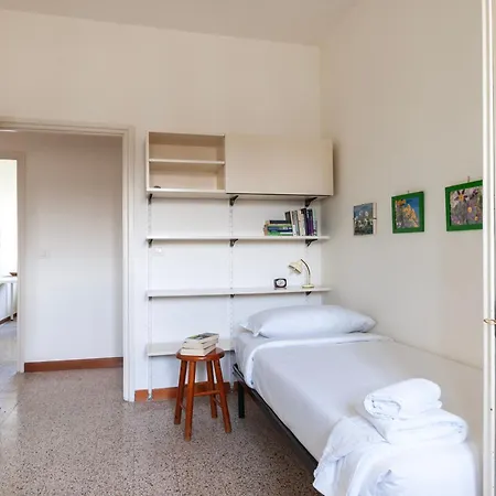 Youhosty - San Siro View Apartmán *