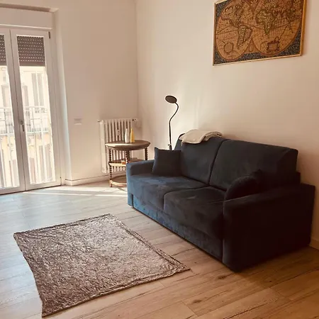 Three 2 Beds, 3rd Bed Available