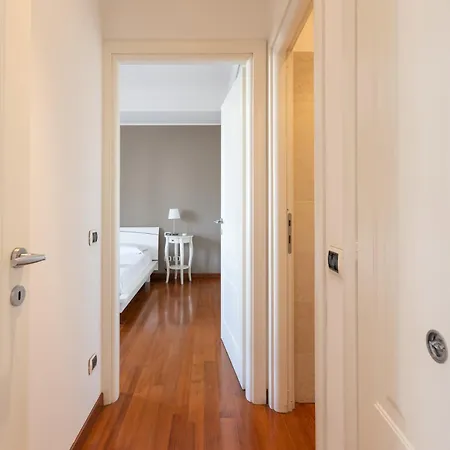 Ampio Bilocale Life - Mirable Pm Apartment *