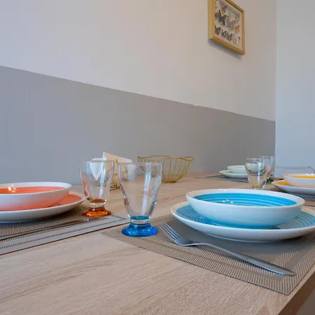 Navigli Retreat Near Duomo