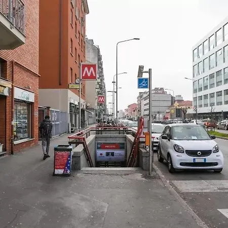 Апартаменты Bright Three-room With Terrace In *