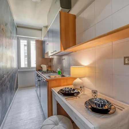 Bright And Modern 2 Double Bedrooms Bocconi Milano