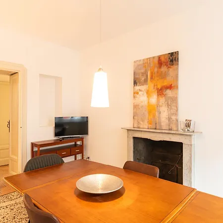 Spacious One Bedroom Moscova - Mirable Pm דירה