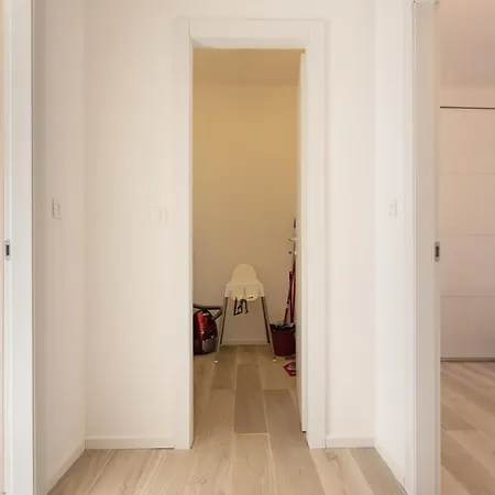 Modern 2 Bedrooms Tortona Via Savona - Mirable Pm * Милан