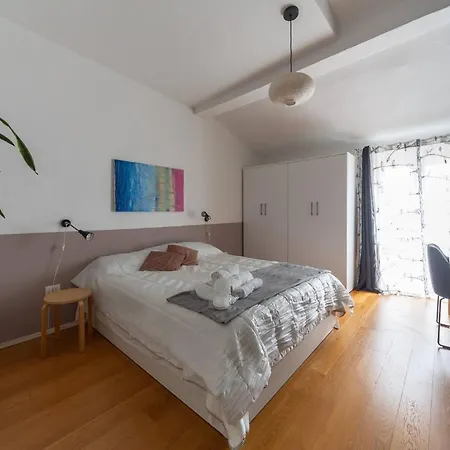 Locami Gorla M1 Apartamento *