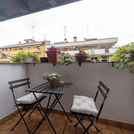 Locami Gorla M1 Apartamento *